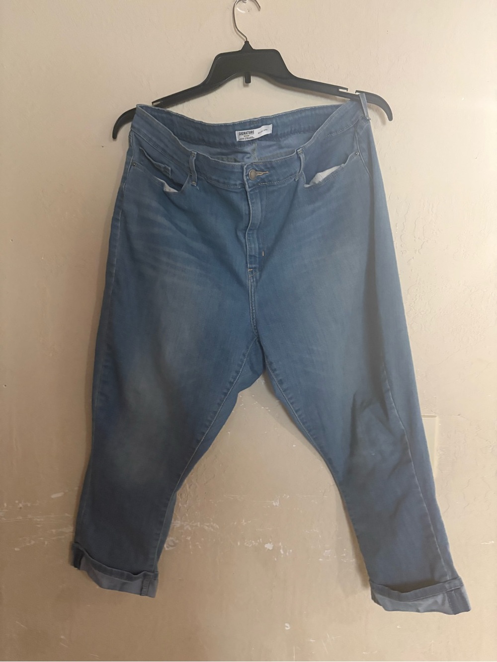 Signature by Levi Strauss Women's Boyfriend Jeans in Medium Blue